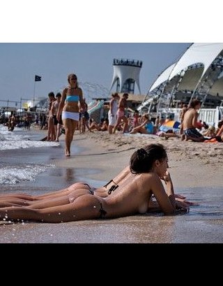 Порно Каникулы 2 / Porn Vacations 2 - Cannes () Порно фильм с русским переводом