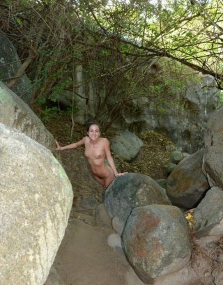 Много голых девушек на природе (74 фото) - секс и порно