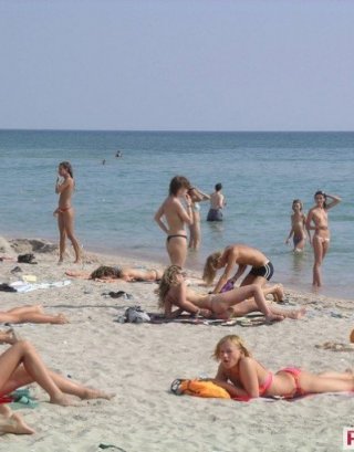 Подсмотренный секс на пляже подборка